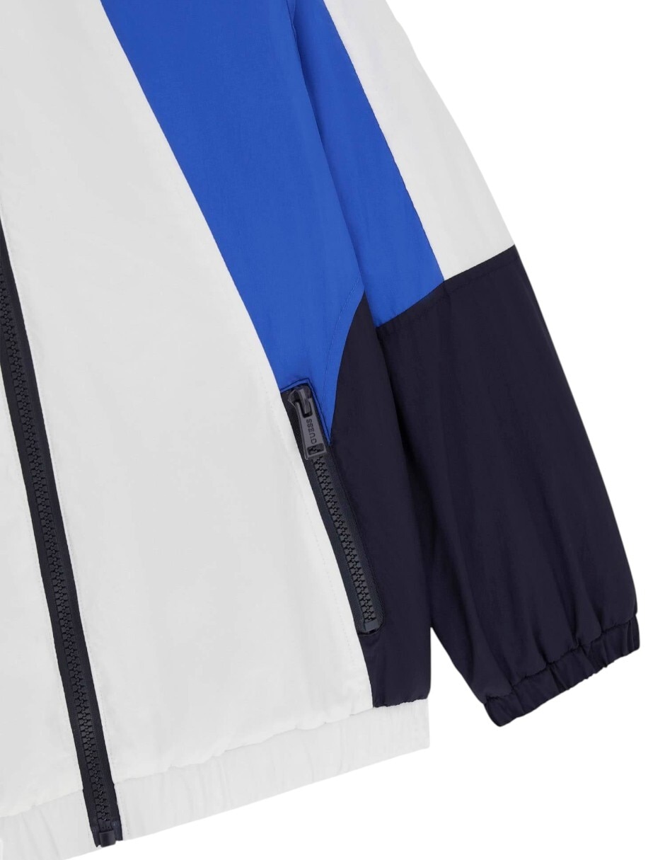 Chamarra Guess Sm26 para niño